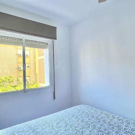 3 Habitaciones, Terraza Y A 200 Metros De La Playa Malaga Ngoại thất bức ảnh