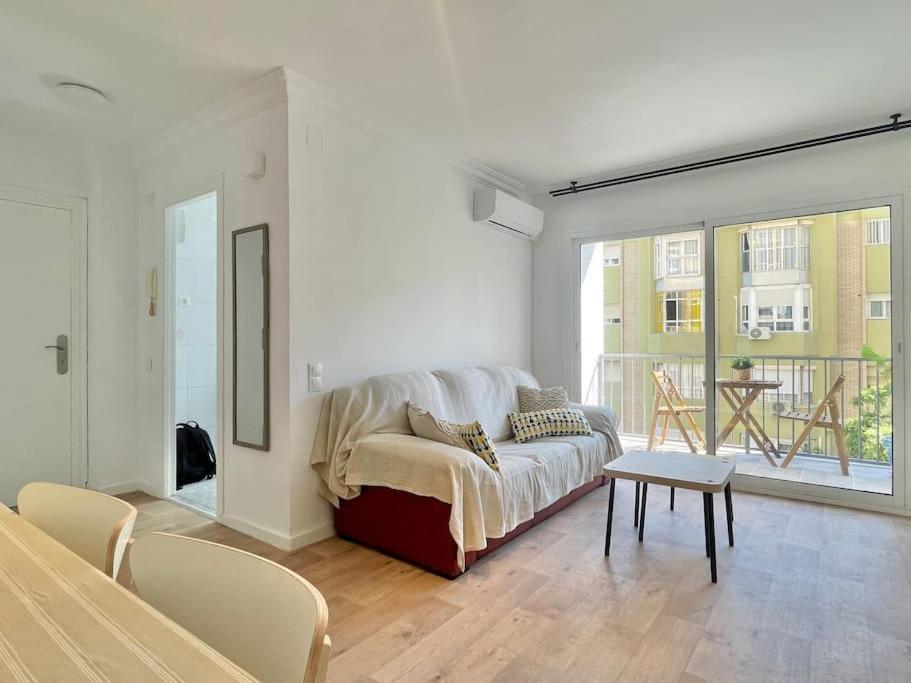 3 Habitaciones, Terraza Y A 200 Metros De La Playa Malaga Ngoại thất bức ảnh